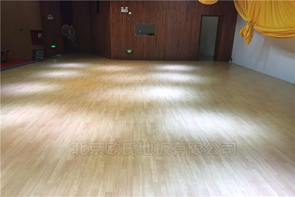 舞臺(tái)地膠